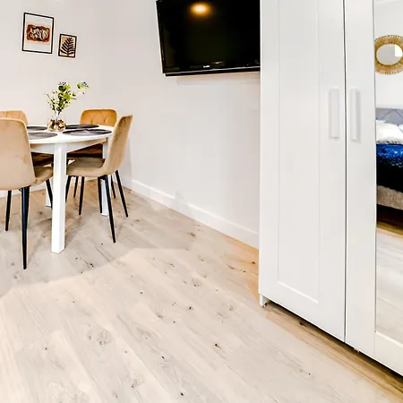 Old Town Heart Xiv - Polin Museum * ワルシャワ